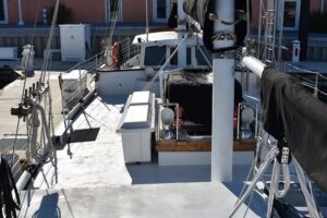 2-Hour Sunset Sailing With Wine In Stock Island - Your Two-Hour Timeline: How the Evening Unfolds