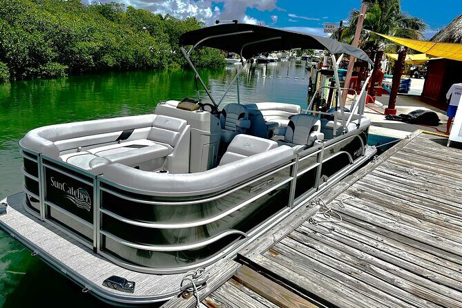 Deluxe Pontoon Boat Rental In Key West - Key Highlights at a Glance