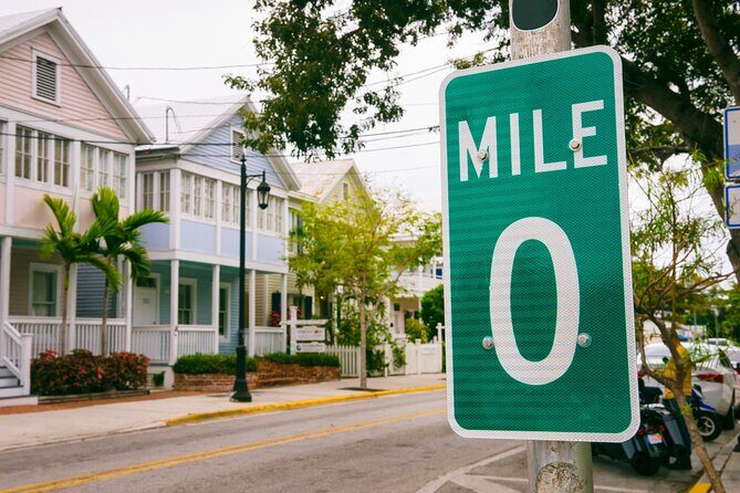 Florida Key West Self-Guided Walking Audio Tour - From Truman’s Little White House to Captain Tony’s Saloon