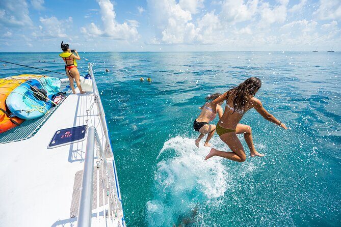 Key West Afternoon Snorkel Sail with Unlimited Cocktails! - The crowd reality: max 80 travelers on a popular half-day