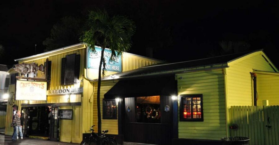 Key West: Bone Island Haunted Pub Crawl - Your Ghost Host and the 2-Hour Flow