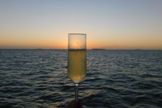 Key West Cocktail Cruise Adults Only Sunset Cruise with Open Bar - Hosts, Live Commentary, and the Photographer Helping You Get Shots