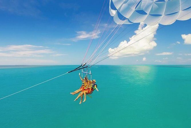 Key West Parasailing Adventure above Emerald Blue Waters - Key West From 300 Feet: Why This Excursion Works
