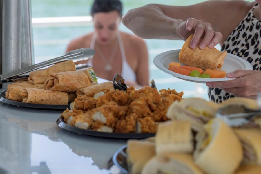 Key West: Sandbar Excursion & Kayak Tour with Lunch & Drinks - Crew and Safety: Friendly, Not Stiff