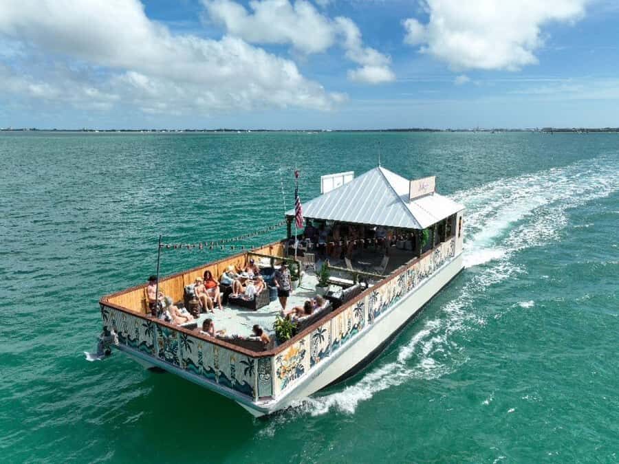 Key West: Sandbar Safari Tiki Cruise - Finding the harbor meeting spot (and getting settled early)