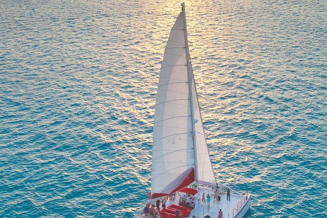 Key West Signature Sunset Sail with Live Music, Open Bar & Food - What About Crowds, Boarding, and Space on Deck?