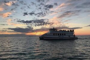 Key West Sunset Cruise: Dinner, Live Music & Drinks Included - The Tropical Buffet Dinner: What You’ll Actually Taste