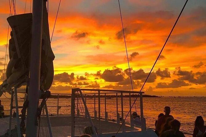Key West Sunset Sail with Live Music, Drinks and Appetizers - The Route: Mallory Square, Sunset Key, and Possible Fort Views