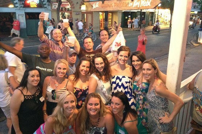 Original Key West Pub Crawl: The Best Bars with Free T-Shirt - Start time, meeting point, and how the 8 pm plan works