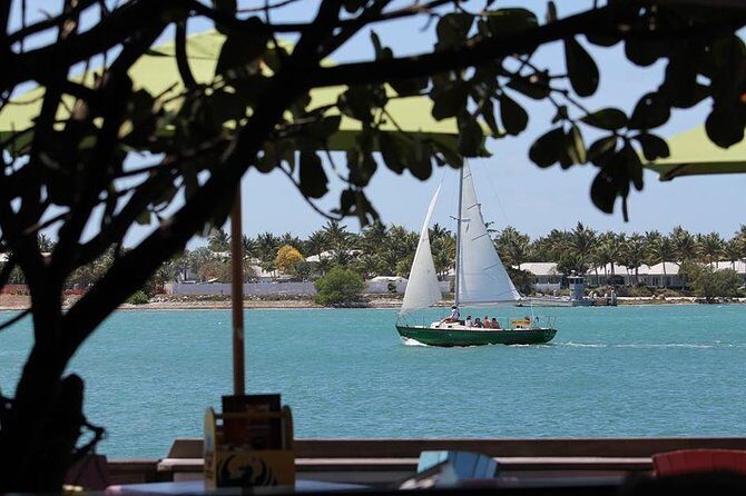 Private Key West Sunset Sail - What’s included: light refreshments, soft drinks, and bottled water