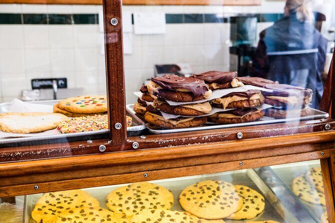 Sweet Treats of Key West: A Tasty Walking Tour of Old Town - Old Town Walking: Sights, Sounds, and the Tastes You Actually Remember