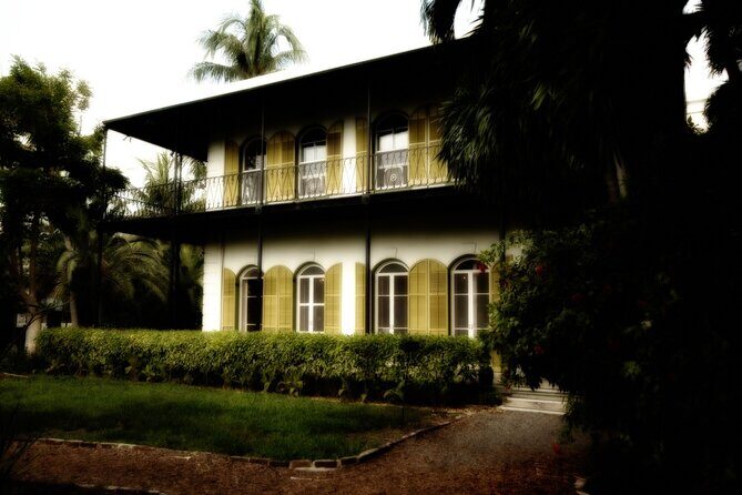 The Dark Side of Key West Ghost Tour - Why This 9 pm Ghost Walk Fits Key West